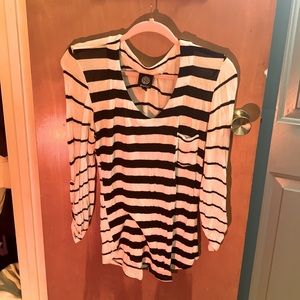 Black and White Striped Long Sleeve Tee (Bobeau)